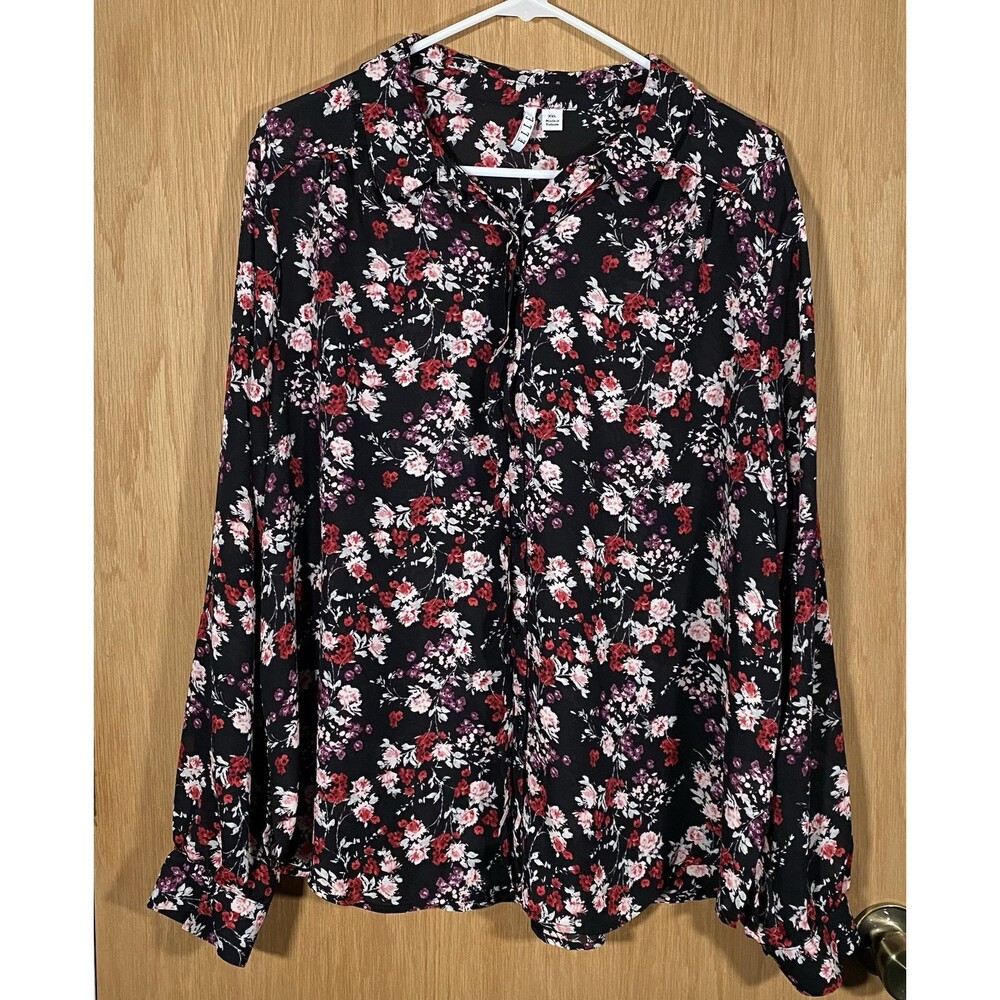 Elle Women's Plus Sz 2XL Button Down Top Ditzy Floral Roll Tab Career Romantic